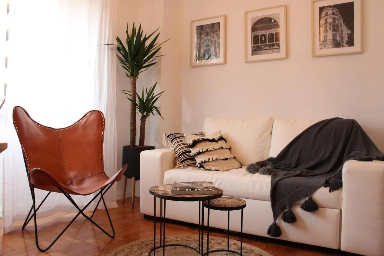 Bela Casa - Modern Designer Chic Central קוימברה 0*,